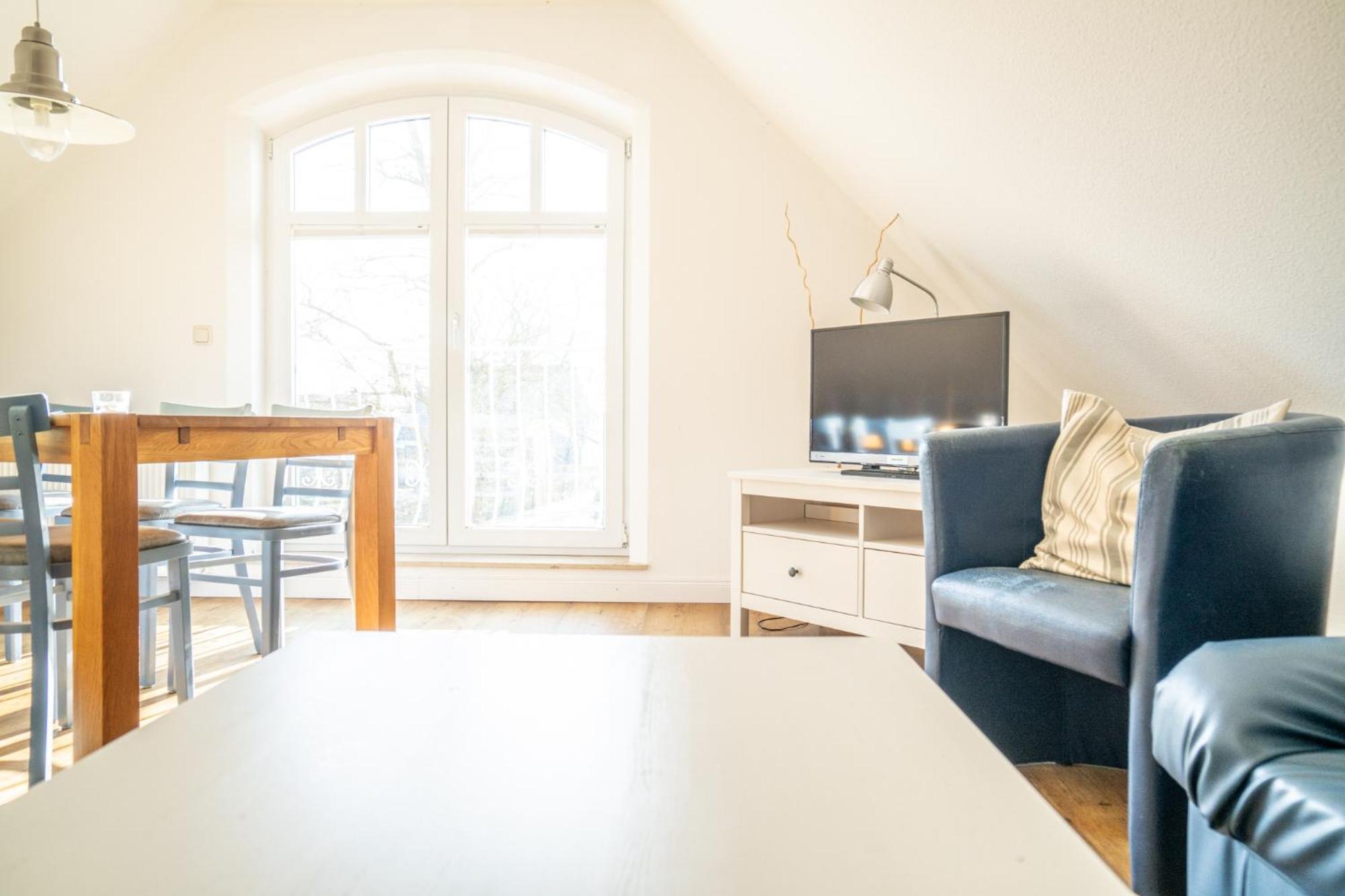 Ferienwohnung Haus Alte Bäckerei - Boddenblick Born Exterior foto